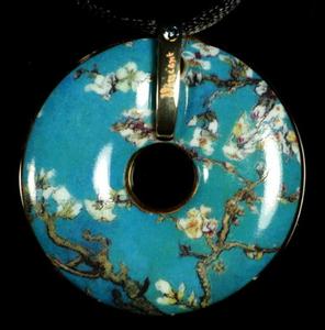 Van Gogh pendant : Almond tree in flower